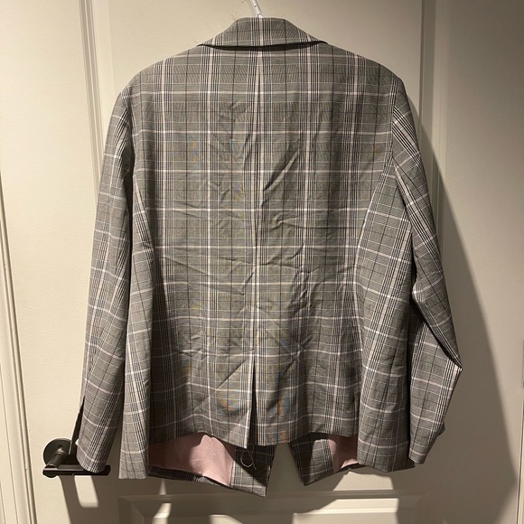 Loft Plus black white and pink plaid blazer - Picture 3 of 3